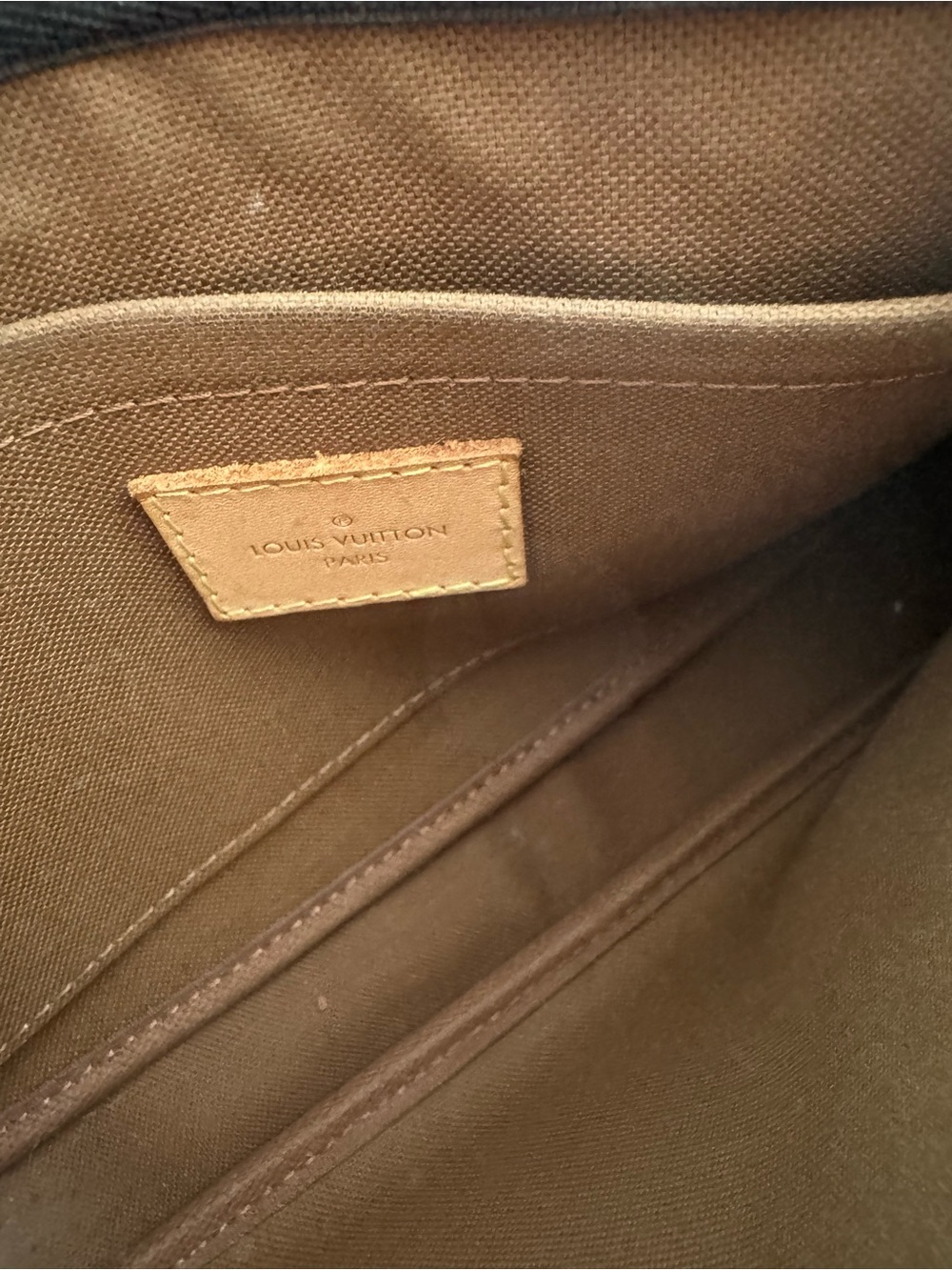 Louis Vuitton Monogram Multi-Pochette Accessoires in Brown with Green Strap - Picture 5 of 10